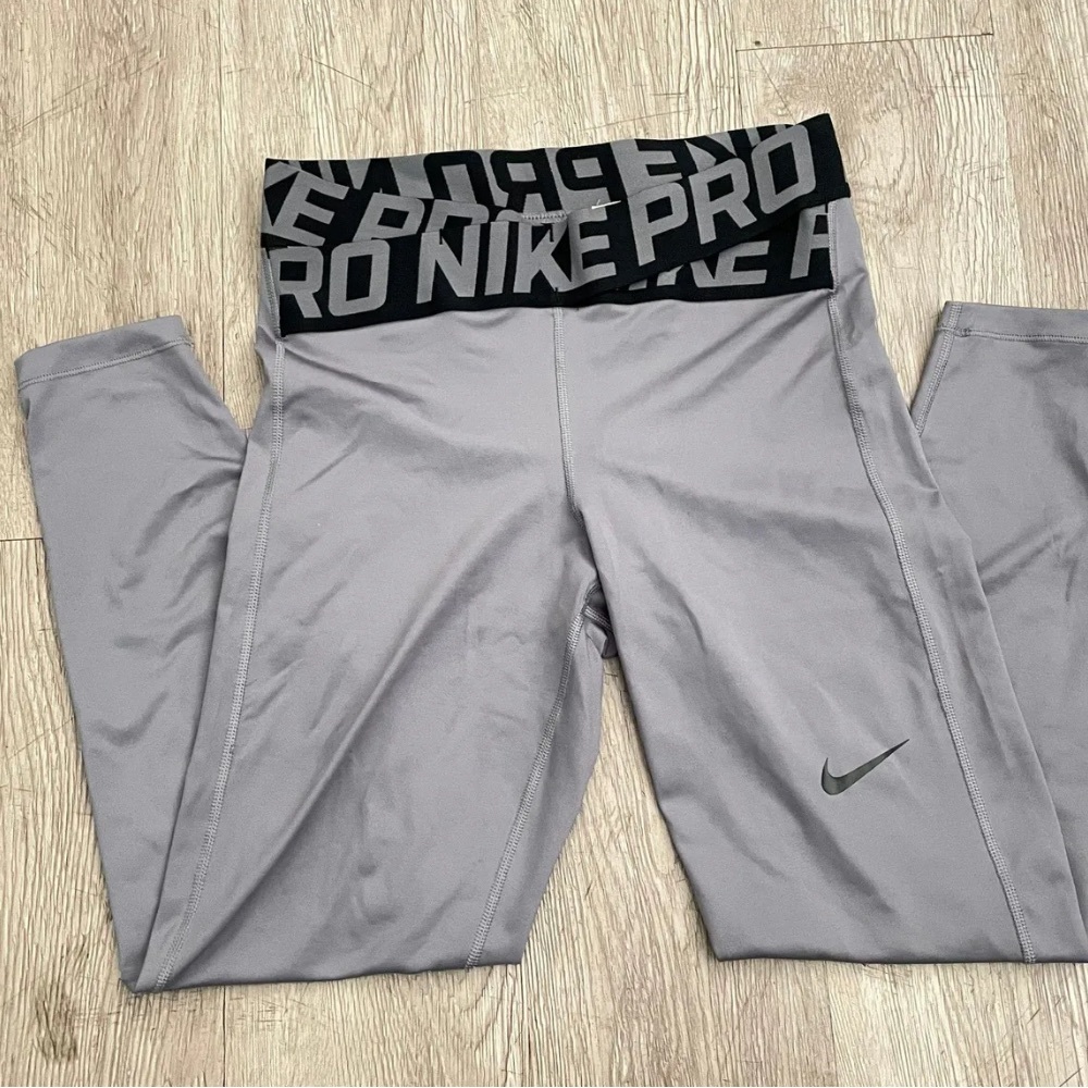 Nike Pro Intertwist Leggings